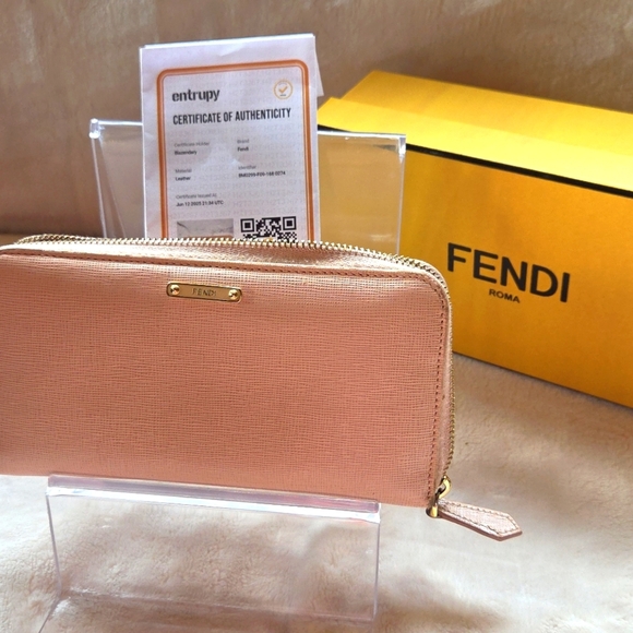 Fendi Blush Pink Zip Wallet - Picture 8 of 8